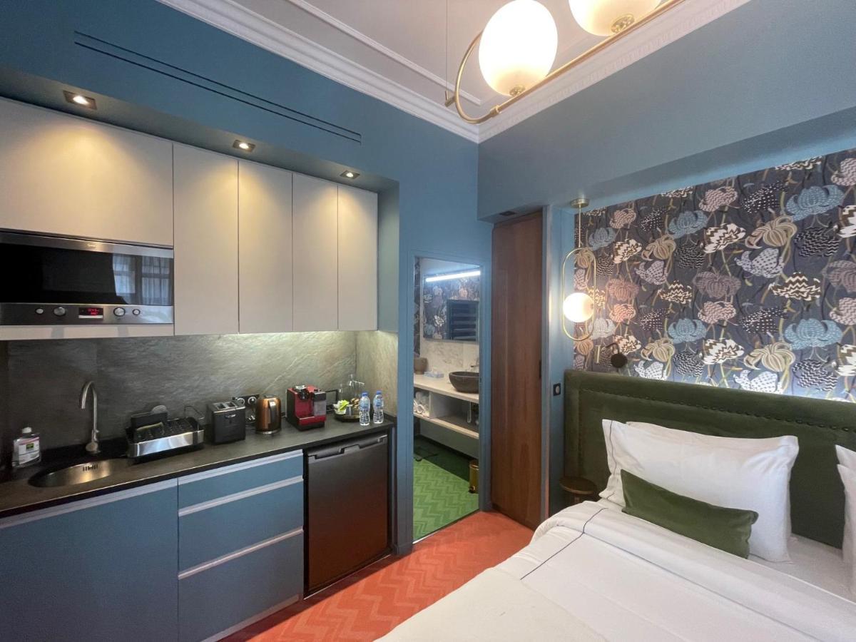Hotel 33 Marbeuf Paris Exterior photo