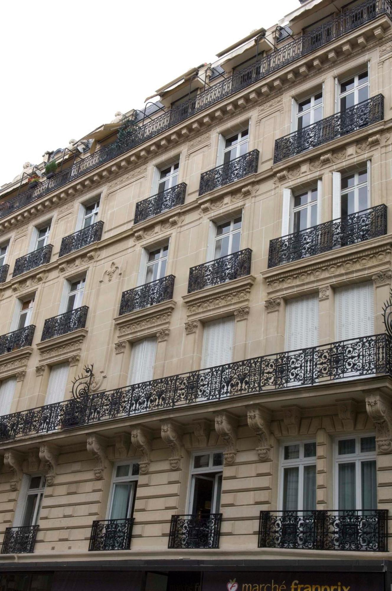 Hotel 33 Marbeuf Paris Exterior photo